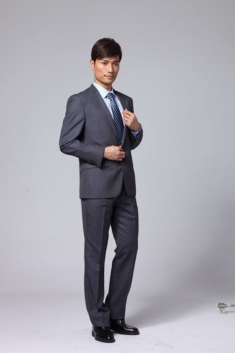 職業(yè)西裝加工